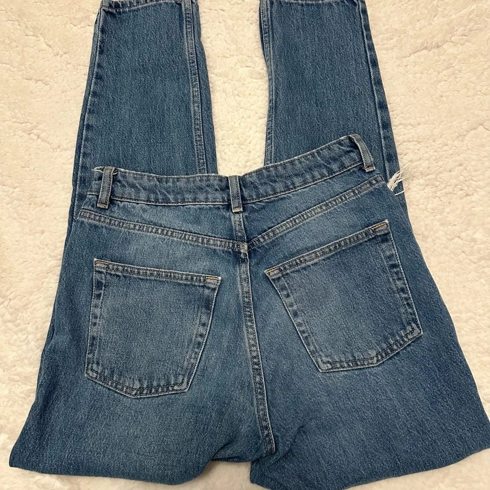 Topshop Mom Jeans Women’s 28 High Rise Distressed Medium Wash Denim